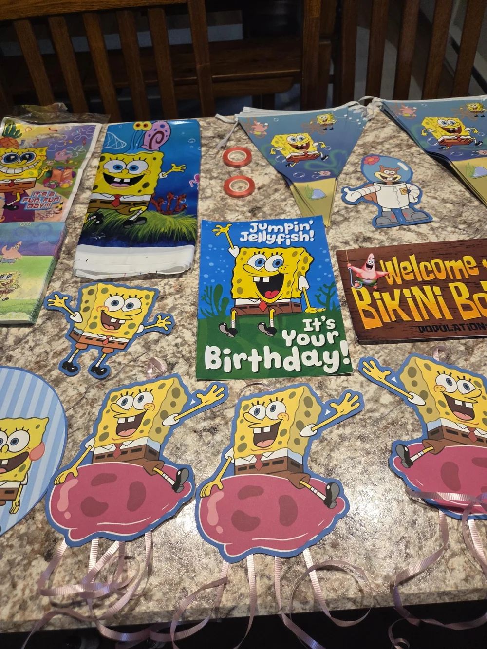 SpongeBob SquarePants Party Decor Kit - Yellow